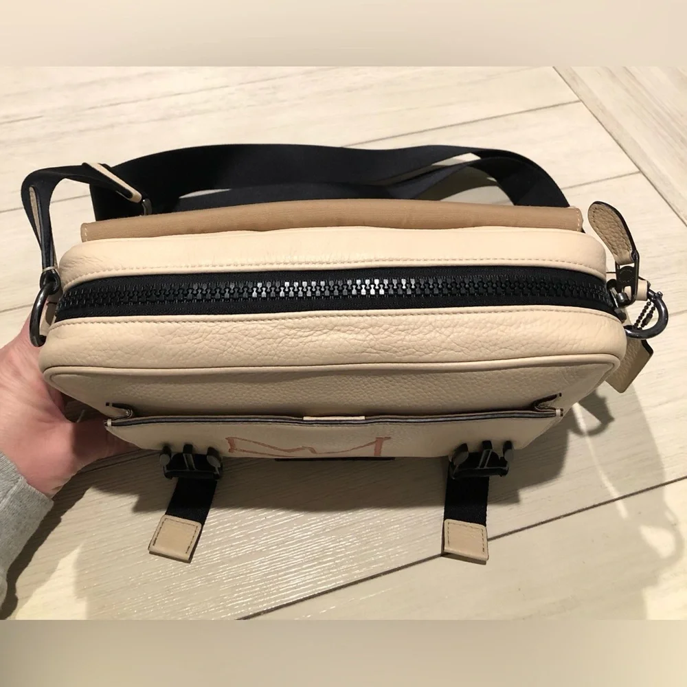 Coach X Jean Michel Basquiat Track Crossbody Pebble Leather C5425 Cream Black - Picture 13 of 16
